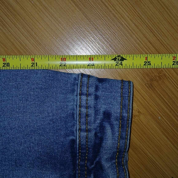 NWOT Diane Gilman Blue Denim Jacket with Red Floral Roses Embroidery Med Sequins - Picture 10 of 13